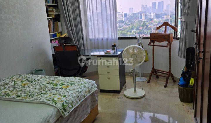 Apartment Simprug Indah, 3BR, 185 Sqm, Furnished 2