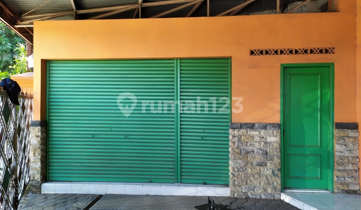 Shop House in Pekalipan, Cirebon Shop House in Pekalipan, Cirebon