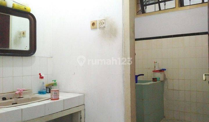 Rumah Luas  di Bunulrejo Malang 9