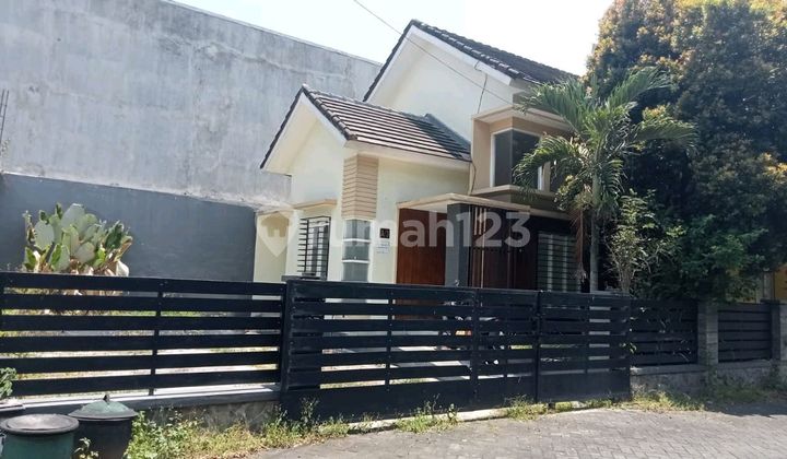 Rumah Dekat Kampus Brawijaya Malang 1