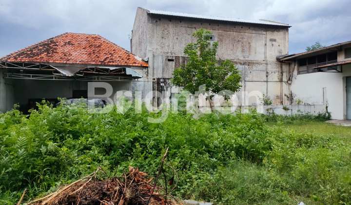 Spacious Warehouse in Madiun Spacious Warehouse in Madiun