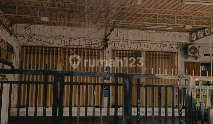 Shop House in Pasuruan City 1