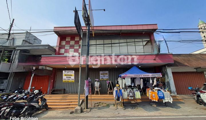 Spacious Shop House in Dampit, Malang 1