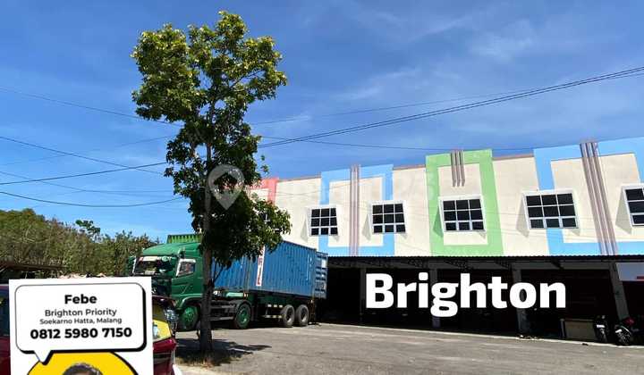 Shop House. Wide in Bau Bau, Buton Island.