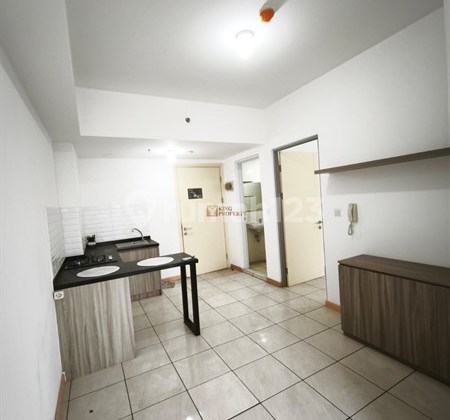 Midtown Residence Serpong 2Br - Clean Design, 5 Minutes to Summarecon Mall Serpong, Facilities include Swimming Pool, Jacuzzi, Gym, Jogging Track, Multipurpose Room, Function Hall, Garden, Children's Playground, 24-Hour Security 2