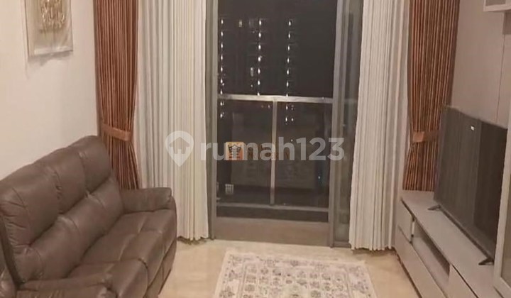 Luxury 2-Bedroom Apartment Fifty Seven Promenade, a Prestigious Residence at Bundaran HI. Facilities: Sky Lounge, Jacuzzi, Sauna, Spa, Swimming Pool, Gym, Sky Garden, Sky Bridge, Jogging Track, Club House, Garden, Yoga Corner, 24-Hour Security.