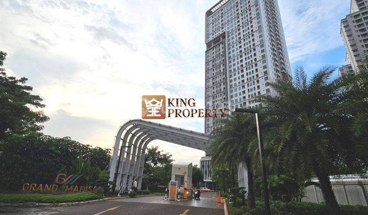 Lantai Hoki 2BR Condominium Grand Madison 51.8m2 Siap Huni 1