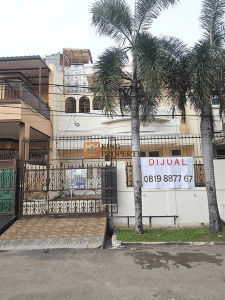 Good Fengshui Rumah Green Garden Residence 160m2 Terawat SHM 2