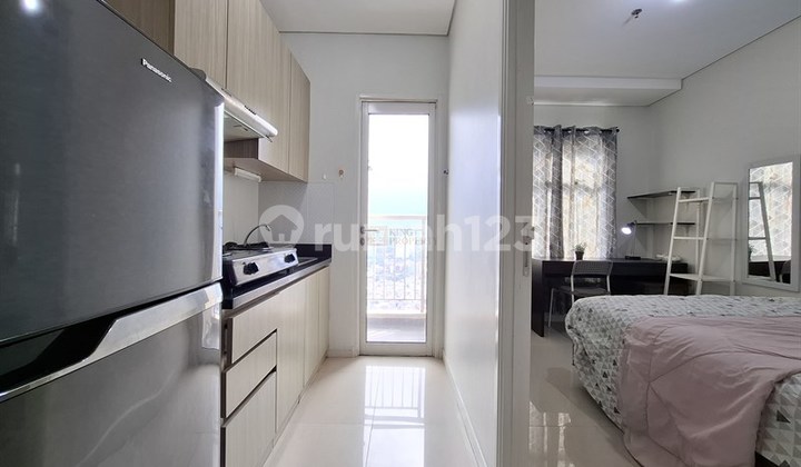 Disewa Cepat 1Br Madison Park Modern Contemporary - Dekat Apl Tower & Central Park Mall, Grogol, Fasilitas Kolam Renang, Jogging Track, Lapangan Basket, Gym, Billiard, Sky Garden, Evi Charger Station