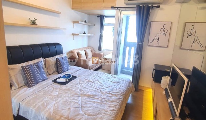 Raih Passive Income, Lobby dan resepsionis 24 jam, Kolam renang, Taman (Garden), Area Gym, Playground, Studio Green Bay Pluit Furnish, Dekat Baywalk Mall 