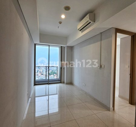 Disewakan 2BR Taman Anggrek Residences - Akses Mudah ke Central Park, Grogol & Tanjung Duren,  Fasilitas Swimming Pool, Kids Playgrounds, Club House, Spa, Fitness Center, Garden, Jogging Track 2