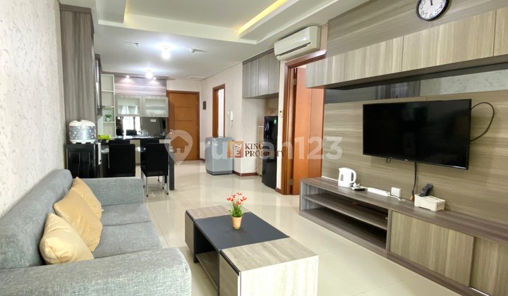 Near Emporium Pluit, 24-hour lobby and reception, Swimming pool, Garden, Gym area, Playground, 2BR Condominium Green Bay Pluit Furnished Interior.