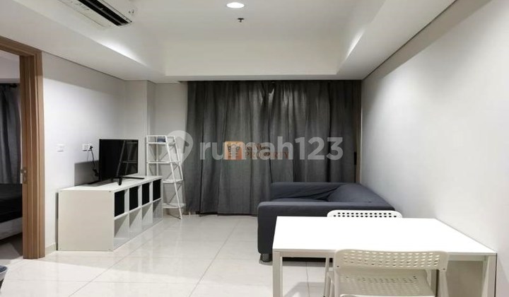 Fully Furnish, 1BR Taman Anggrek Residences Dekat Mall Taman Anggrek, Fasilitas Swimming Pool, Kids Playgrounds, Club House, Spa, Fitness Center, Garden, Jogging Track 2