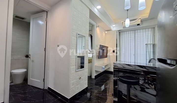 Taman Anggrek Residences 1Br - Desain Modern Contemporary Luxury, Area Central Park , Fasilitas Swimming Pool, Kids Playgrounds, Club House, Spa, Fitness Center, Garden, Jogging Track