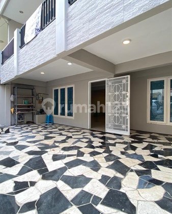 Hot Deal! Rumah Modern Minimalis Jakarta Pusat - Dekat Itc & Pasar Pagi Mangga Dua, Dekat Itc Mangga Dua & Wtc Mangga Dua, Pasar Mangga Dua, Sma Negeri 1 Jakarta, Rs Husada Mangga Besar 2