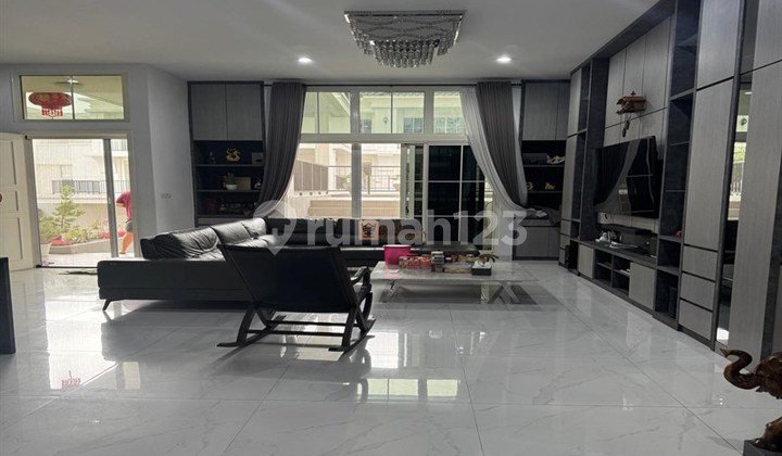 Modern Classic Luxury House Summarecon Bogor - Near Aeon Mall Sentul City & Jagorawi Toll Road, Facilities: Clubhouse, Swimming Pool, Children's Playground, Jogging Track, Green Park & Recreational Area, 24-Hour Security + CCTV, One Gate System 2