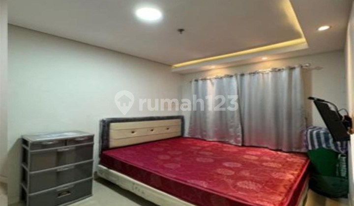 For Rent 1Br Madison Park - Modern Minimalist Cozy with Warm Lighting, Near Central Park Mall & Untar, Facilities include Swimming Pool, Jogging Track, Basketball Court, Gym, Billiard, Sky Garden, EV Charger Station.