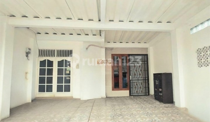 Dijual Rumah 2 Lantai Cengkareng Indah - 15 Menit ke Bandara & Dekat Pik, Fasilitas One Gate System dan Keamanan 24 Jam, Masjid / Sarana Ibadah, Jalan Lingkungan Lebar, Area Parkir Penghuni dan Tamu Dijual Rumah 2 Lantai Cengkareng Indah - 15 Menit ke Bandara & Dekat Pik, Fasilitas One Gate System dan Keamanan 24 Jam, Masjid / Sarana Ibadah, Jalan Lingkungan Lebar, Area Parkir Penghuni dan Tamu