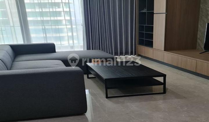 Dijual Apartemen Super Mewah 4BR St. Moritz Lux - Terhubung Langsung ke Lippo Mall Puri, Fasilitas Kolam renang, Jacuzzi, sauna, fitness, yoga room, Jogging track, lapangan tenis & basket, Sky garden, BBQ area, playground, Private lobby, lounge  