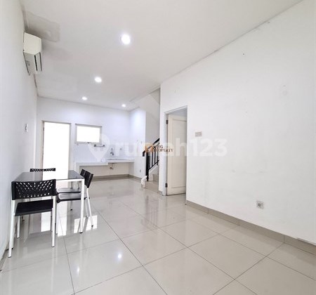 Hunian Ideal Keluarga - Rumah Puri Mansion 5 Menit ke Puri Indah Mall & Tunas Muda Kedoya, Fasilitas Kolam Renang, Kids Playground, Basket Court, Tennis Court, Taman Bermain, Club House, Taman Asri Fountain, Jogging Track, Keamanan 24 Jam 2