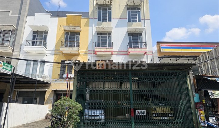 Terbaik, Traffic ramai sebelah indomaret, Ruko Gandeng Muwardi Cocok Untuk FnB, Klinik, Expedisi, Kantor dan Business Lainnya, Lokasi Strategis ke Mall Ciputra (Citraland), Grogol, Jakarta Barat 1