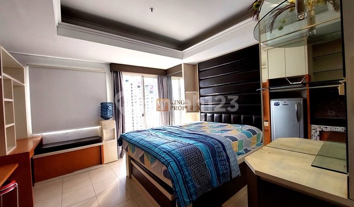 Interior Bagus, Fasilitas Security 24 hours, Swimming Pool, Kids Pool, Whirlpool, Sauna, Outdoor Playground, Jogging Track, Squash Court, Tennis Court, Gym, Minimarket, Private Access Card, Dijual Studio Royal Mediterania Garden Tanjung Duren