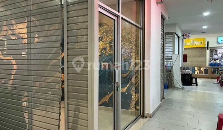 Rare Unit Kios Madison Park – Prime Location at Central Park & Apl Tower, Facilities Include Swimming Pool, Jogging Track, Basketball Court, Gym, Billiard, Sky Garden, EV Charging Station.