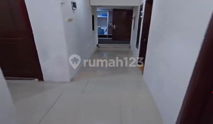 Exclusive Modern Industrial Boarding House 22 Kamar - Dekat Ui & Kawasan Kampus Jagakarsa, Fasilitas Water Heater & Shower Hotel, Wc Duduk & Wastafel, Full AC di Setiap Kamar, Android TV, Kasur Tebal + Divan 2