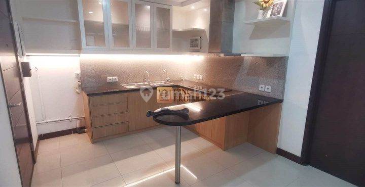 Dijual 2BR Furnish Akr Gallery West Residence Lokasi Strategis 2