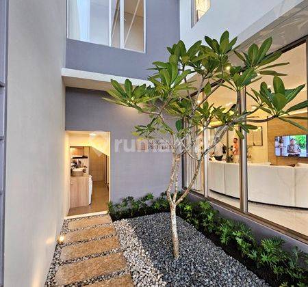 Promo Terbatas, Dekat  - 1 Menit ke ,  Akses Tol ,  AEON Mall BSD City,  Rumah Sakit Selaras,  SMAN 28 Kabupaten Tangerang, Pasar Modern Intermoda BSD City,  Rumah 2 Lantai Citra Garden Fontis Serpong Tanpa DP 2