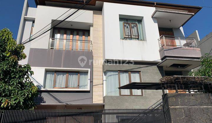 Dijual Rumah Keren Mewah Dekat Kampus Itenas Bandung 2