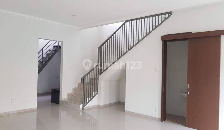 DIJUAL 2LT RUMAH BARU TENGAH KOTA SAYAP PADJAJARAN BANDUNG 1