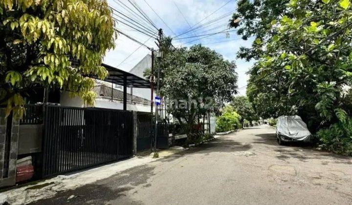 DIJUAL SEMIFURNISH RUMAH MEWAH DLM KOMPLEK DI PASIRLUYU BANDUNG 2