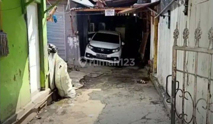 Dijual Rumah Tua Hitung Tanah SHM 225m² di Mainroad Caringin 1