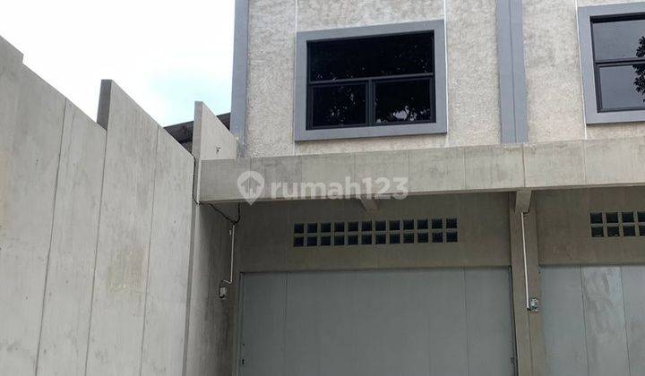 DISEWAKAN 3UNIT RUKO BARU 3LANTAI DI TENGAH KOTA BANDUNG  2