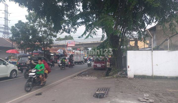 DIJUAL RUANG USAHA WARALABA STRATEGIS DI MAINROAD MOCH TOHA 2