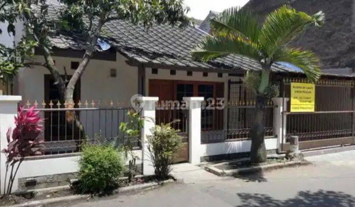 DIJUAL RUMAH HOOK ASRI DI MARGAHAYU RAYA DEKAT MALL METRO INDAH 2