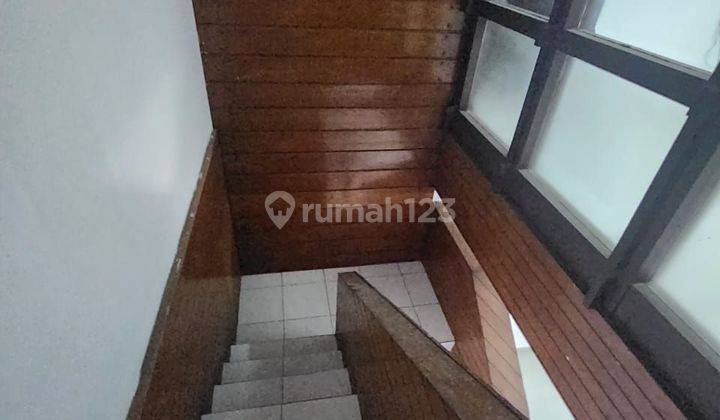 DISEWAKAN GEDUNG KANTOR LUX SIAP PAKAI DI JLN SURYA SUMANTRI 2