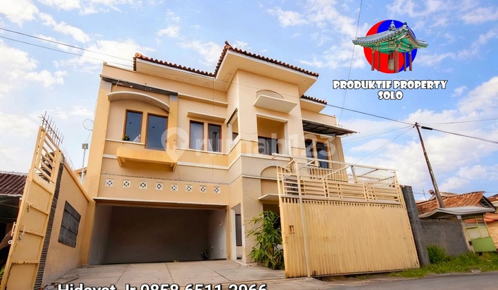 Beautiful 2-Storey House Strategically Located Near Solo Palace and Klewer Market