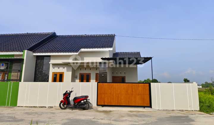 Beautiful New House Ready 3 Units Near Airport 2