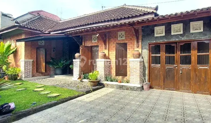 Rumah Siap Huni Mewah Full Furnish Kadipiro, Solo 1