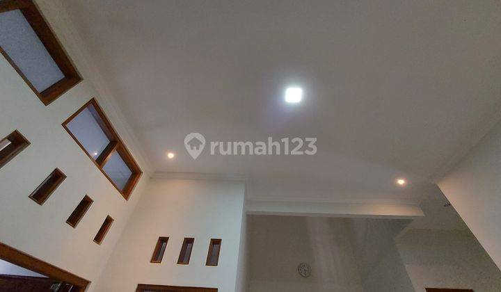 Rumah Modern 2Lt Akses Jl.Lebar Furnish 12