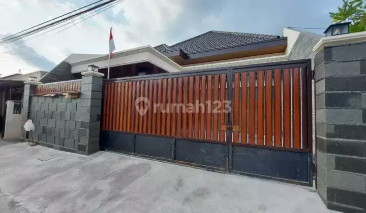 Rumah Mewah Dekat Tol Dan Stadion Manahan