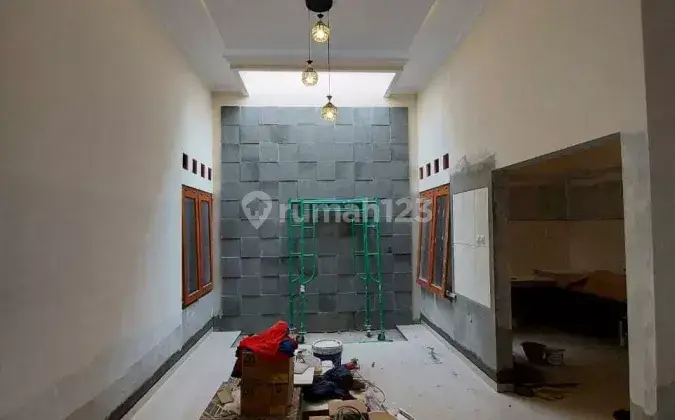 Rumah Mewah Dekat Tol Dan Stadion Manahan