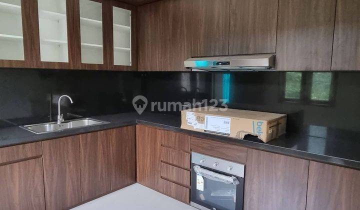 Town House 2lt Luxury Tengah Kota Surakarta