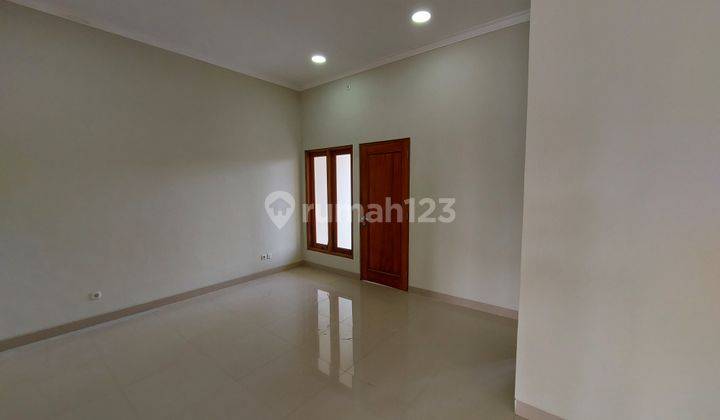 Town House 2lt Luxury Tengah Kota Surakarta