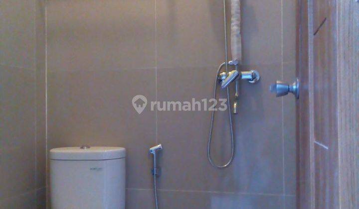 Kost Exclusive Strategis Dekat Kampus UNS ISI 9