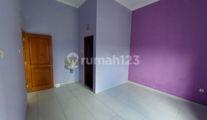 Rumah Cantik Strategis Kota Solo Dekat Stadion Dan Gerbang Tol