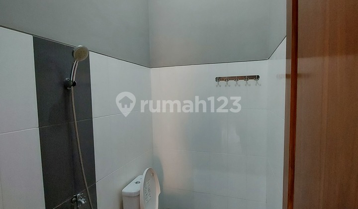 Rumah Cantik Strategis Kota Solo Dekat Stadion Dan Gerbang Tol