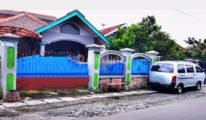 Rumah Bagus 1½Lt Akses Jalan Lebar Tengah Kota Solo 1